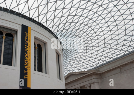 British Museum Great Russell St der große Hof Stockfoto