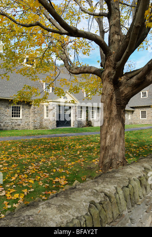 Herbstfarben im Bauern Museum in Cooperstown, New York. Stockfoto