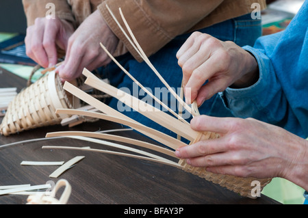 Appalachian Festival - Frostburg Landesuniversität Maryland Korbflechten Stockfoto