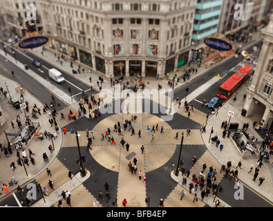 Das neue Oxford Circus Fußgängerüberweg. (Hinweis: Bild hat eine schmale Fläche des Fokus) Stockfoto