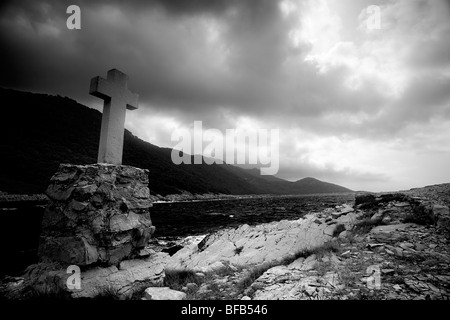 Steinkreuz im Nationalpark Mljet, Kroatien Stockfoto