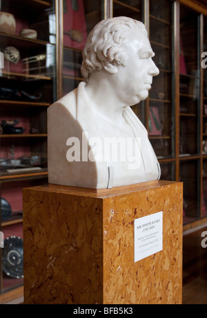 Marmor Büste von Sir Joseph Banks (1743-1820), Botaniker, Verwalter und Wohltäter des British Museum, London WC1, England. Stockfoto