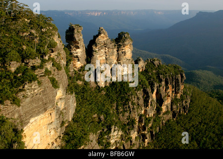 Die drei Schwestern überragt das Jamison Valley in den Blue Mountains, Australien Stockfoto