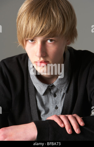 Studioportrait von modisch gekleideten Teenager Stockfoto