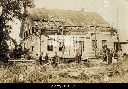 Besichtigung des Schadens nach Sept. 1926 Zyklon Stockfoto