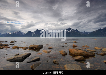 Norwegen, Troms, Blick vom Spakenes in Lyngen in Lyngen Alpen Stockfoto