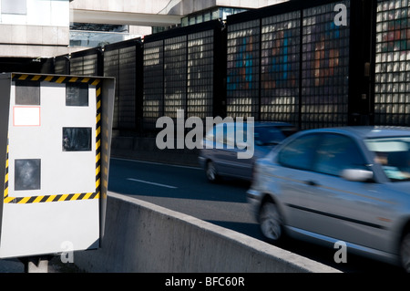 Automatische Radar am Eingang des Paris Frankreich Stockfoto