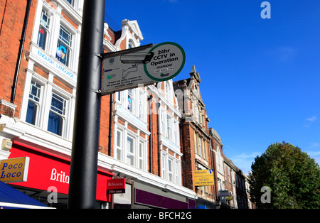 Vereinigtes Königreich West London Ealing cctv Zeichen in Uxbridge road Stockfoto