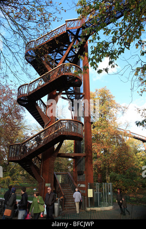 Vereinigtes Königreich West London Kew Gärten der Rhizotron und Xstrata Treetop walkway Stockfoto