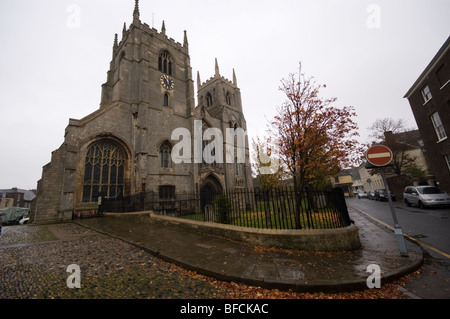 St. Margarets Church, King's Lynn, Norfolk an einem nassen Herbsttag Stockfoto