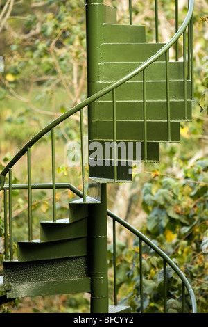Spirale Metalltreppe - Serena Mountain Lodge - Mount Kenya National Park, Kenia Stockfoto