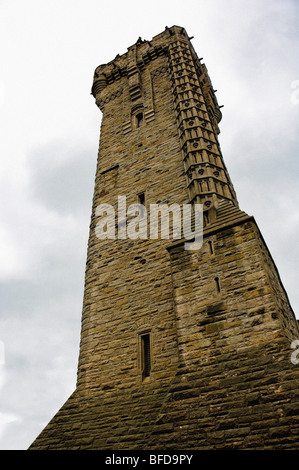 Blick auf das Wallace-Monument aus niedrigen Winkel nach oben nach oben geschossen Stockfoto