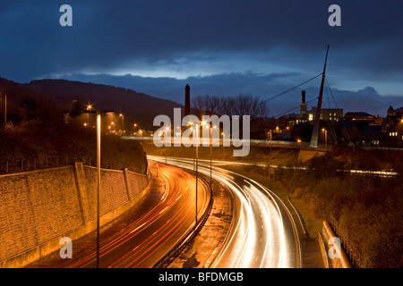 Verkehr auf Bingley Bypass, in der Nähe von Bradford, West Yorkshire, Großbritannien Stockfoto