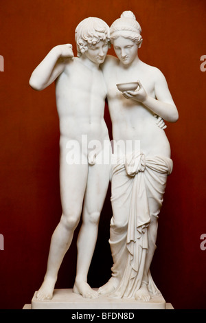 Skulptur von Amor und Psyche im Thorvaldsens Museum in Kopenhagen Stockfoto