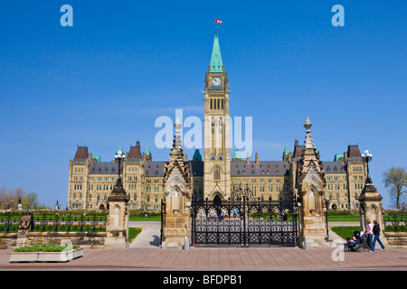 Zentrum-Block und der Peace Tower der Parlamentsgebäude am Parliament Hill in Ottawa, Ontario, Kanada Stockfoto