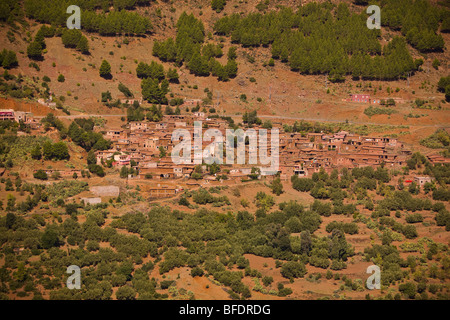 Marokko - Bergdorf im Atlas-Gebirge östlich von Marrakesch. Stockfoto