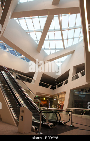 Shopping-Mall, entworfen von Daniel Libeskind in Bern Stockfoto