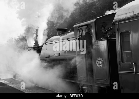 Tank Motoren John Howe und Cumbria Doppeltraktion auf der Ribble Steam Railway Preston Lancashire Stockfoto