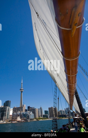 Toronto Skyline von Tall Ship Kajama, Toronto, Ontario, Kanada Stockfoto