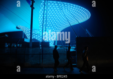 Lichter im Pavillon über dem Haupteingang zur Expo 2010 in Shanghai.15-Oct-2009 getestet Stockfoto