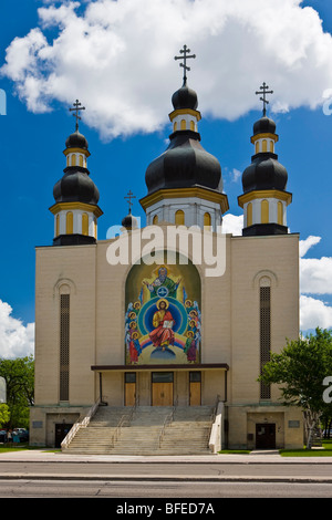 Fassade von der Heiligen Dreifaltigkeit Ukrainische orthodoxe Kathedrale, Winnipeg, Manitoba, Kanada Stockfoto