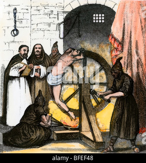 Ketzer gefoltert während der Inquisition. Hand - farbige Gravur Stockfoto