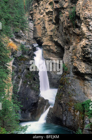 Lower Falls, Johnston Canyon, Banff Nationalpark, Alberta, Kanada Stockfoto