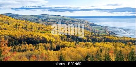 Dorf von Les Ã‰boulements und Ã‰boulements Zentrum von der Domaine De La Seigneurie, Charlevoix, Quebec, Kanada Stockfoto