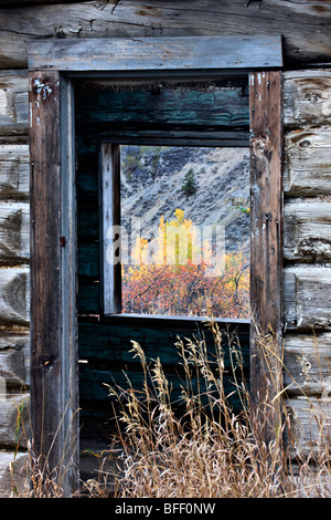 Verlassene Ranch Blockhaus am Farwell Canyon British Columbia Kanada Stockfoto