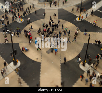 Das neue Oxford Circus Fußgängerüberweg. (Hinweis: Bild hat eine schmale Fläche des Fokus) Stockfoto