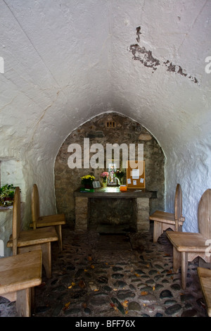 Innenansicht der Kapelle St Trillo in Rhos auf Meer, Wales, UK Stockfoto