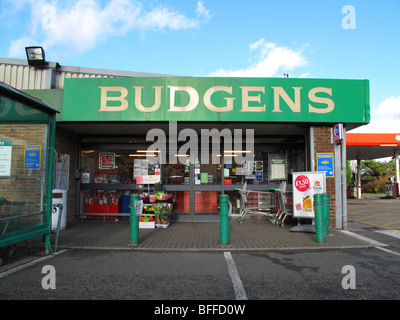 Ein Budgens Supermarkt in einer Stadt, U.K. Stockfoto