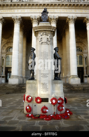 Kriegerdenkmal an der Royal Exchange, Bank, City of London Stockfoto