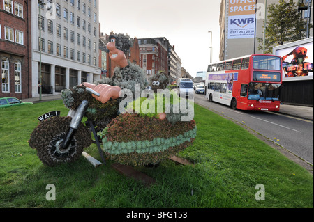 Formschnitt Modell des Wallis und Gromit auf der Queensway in Birmingham England Uk Stockfoto