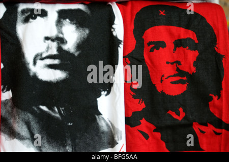 Souvenir-t-Shirts mit ikonische Bild von Che Guevara in Kuba zu verkaufen Stockfoto
