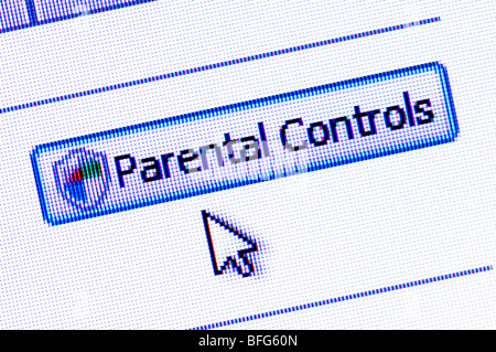 Makro-Screenshot der Kindersicherung Einstellung Registerkarte und Cursor / Pfeil auf einem Computerbildschirm. Stockfoto