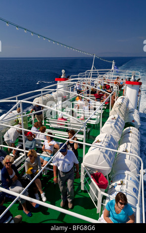 Ansicht des oberen Deck des Passagier-Fähre reisen am Ägäischen Meer zwischen Kos in Griechenland und Bodrum in der Türkei Stockfoto