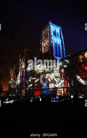 Durham Cathedral leuchtet während der Son et Lumiere Leistung im November 2009, England, Großbritannien Stockfoto