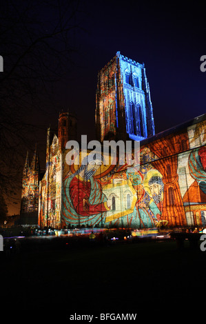 Durham Cathedral leuchtet während der Son et Lumiere Leistung im November 2009, England, Großbritannien Stockfoto