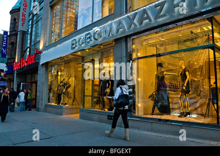 Shopping-District Sainte Catherine Street Downtown Montreal Kanada Stockfoto