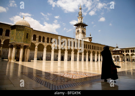 Menschen in Umayyad Moschee, Damaskus, Syrien, Naher Osten Stockfoto