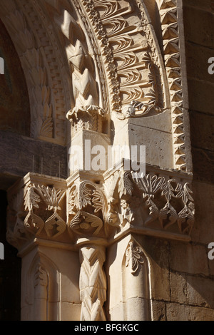 Die 13. Jahrhundert Kathedrale Santa Maria Assunta in Atri, Abruzzen, Italien. Stockfoto