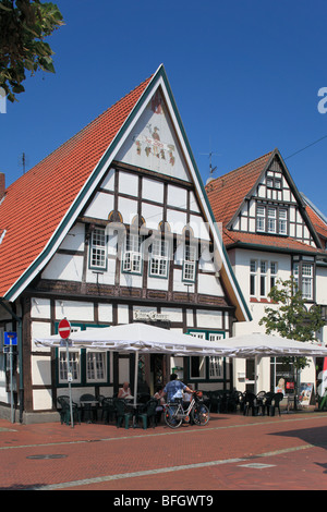 Fachwerkhaeuser in der langen Straße in Quakenbrueck, Artland, Oldenburger Muensterland, Niedersachsen Stockfoto