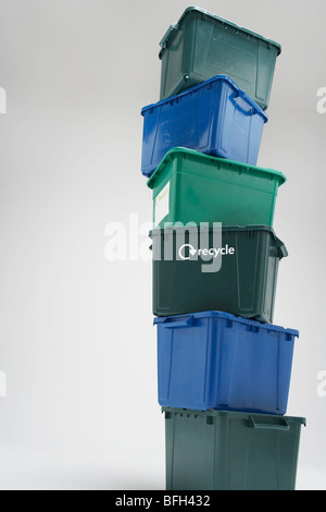 Stapel leer Recycling-Boxen Stockfoto