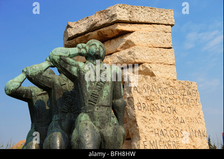 Denkmal für die Soldaten der ungarischen spanischen Bürgerkrieg Brigade - Memento-Skulpturen-Park (Szobaopark)-Budapest, Ungarn Stockfoto