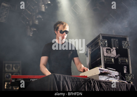 BUDAPEST-Juli 24: Alec Empire führt auf der Bühne bei SYMA Sport und Event-Center Bühne 2009 in Ungarn Stockfoto