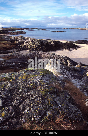 Arisaig Strand in der Nähe von Mallaig Loch Nan Ceall Ansicht, Eigg und Rhum rum Schottland Stockfoto