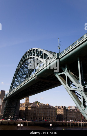 Die Tyne-Brücke überspannt den Fluss Tyne zwischen Newcastle und Gateshead. Stockfoto