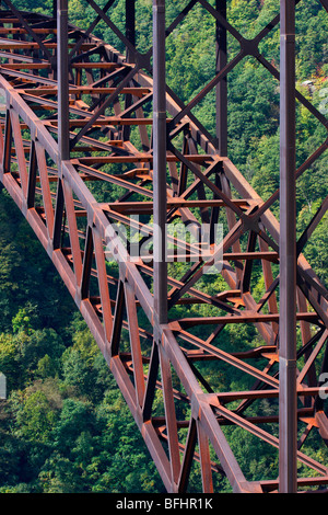 Stahlbogen der New River Gorge Bridge West Virginia USA Hi-res Stockfoto