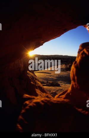 Ein Sonnenuntergang Mountainbiker fahren auf Slick Rock, Canyonlands National Park, Moab, Utah, USA Stockfoto